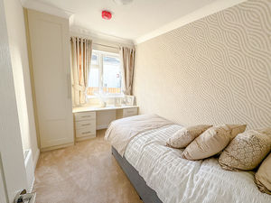 Photo 7- click for photo gallery